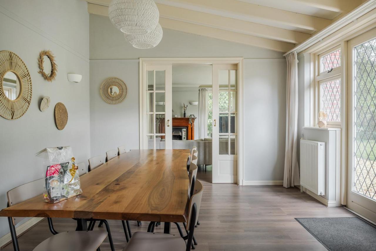 Beautiful English Villa With Hottub Zuidwolde  Екстериор снимка