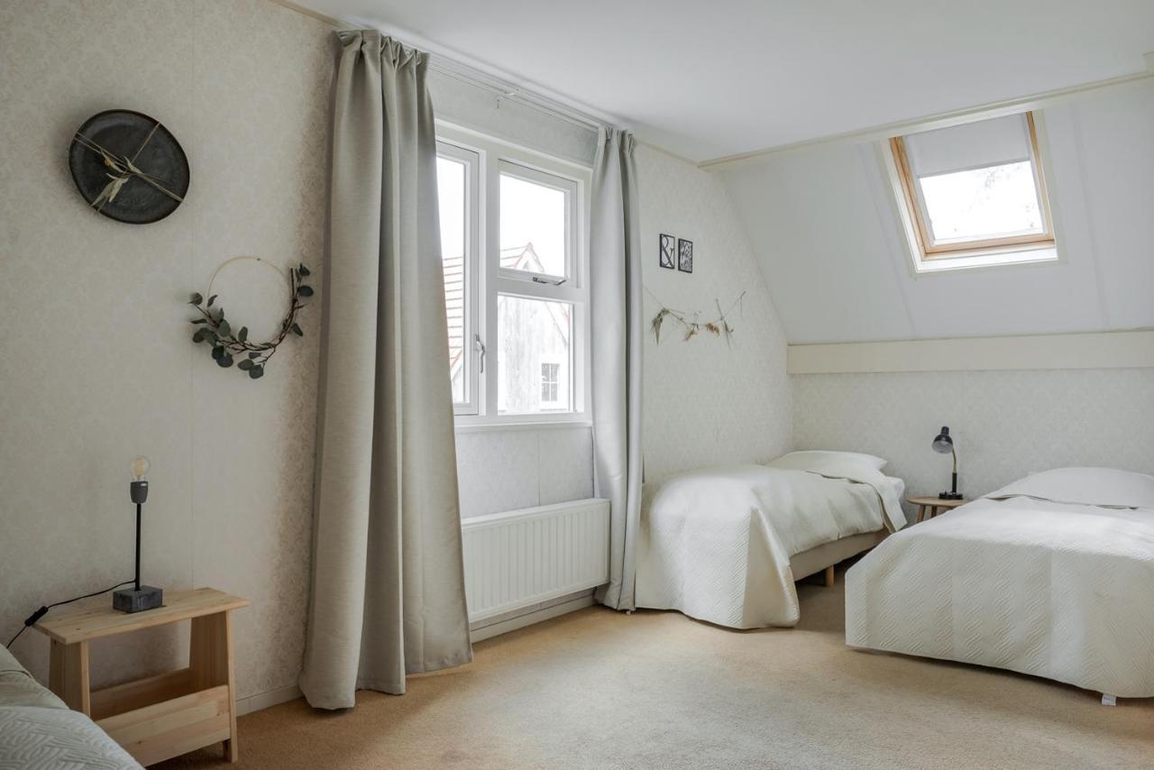 Beautiful English Villa With Hottub Zuidwolde  Екстериор снимка